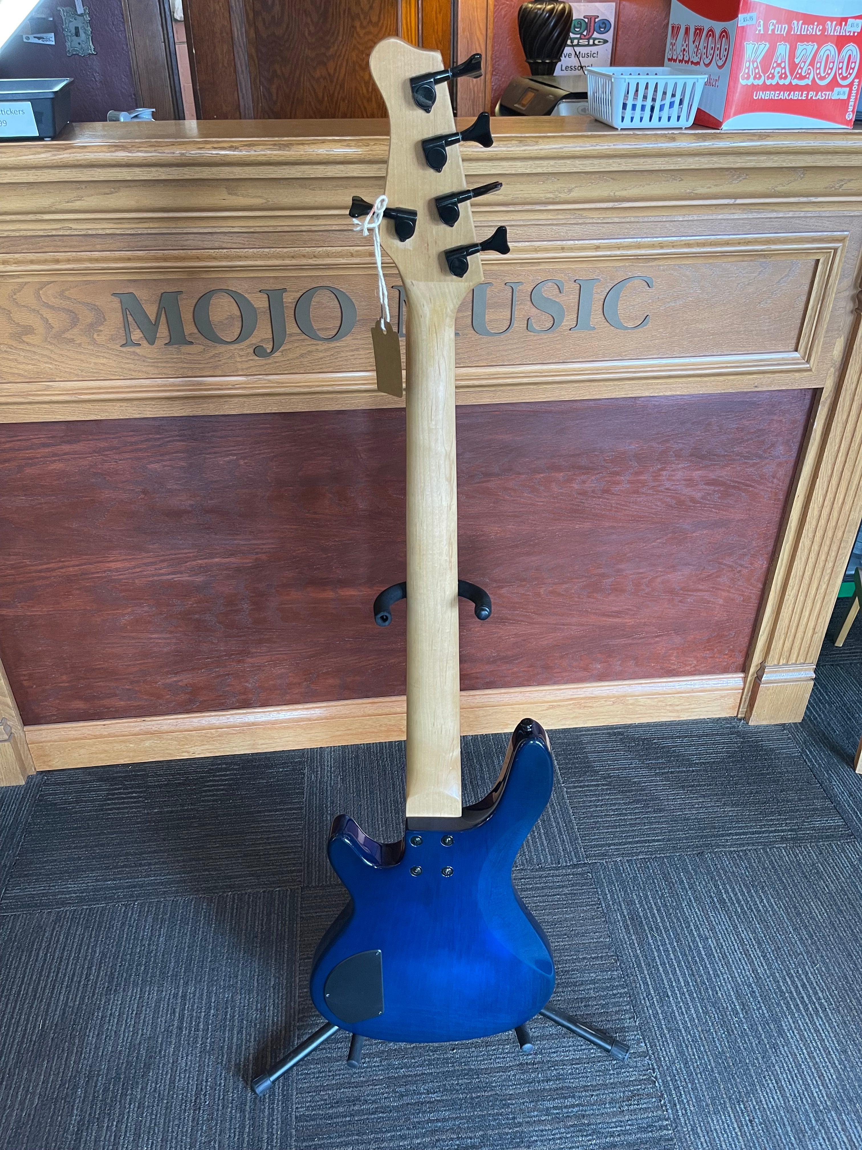 Davison 5 String Striking Blue
