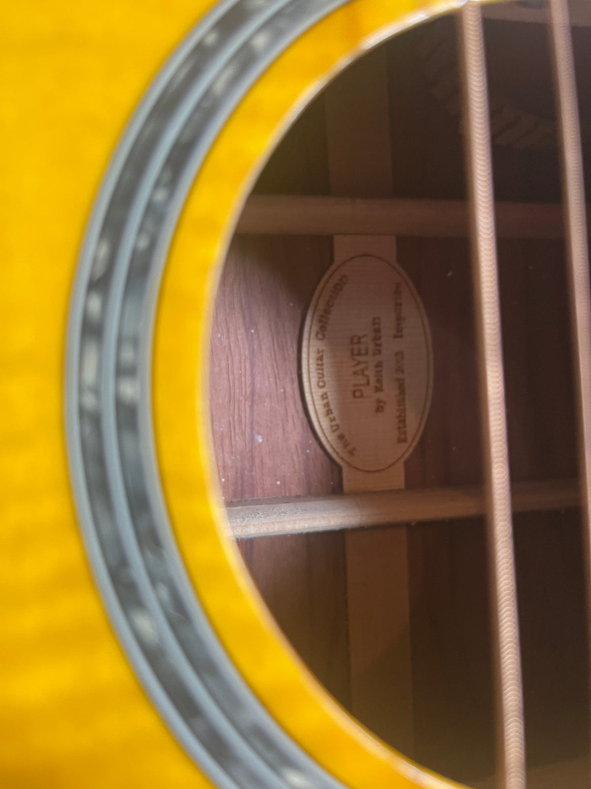 Urban Guitar Company Player by Keith Urban Cutaway Acoustic Guitar – Sunburst used- shipping included