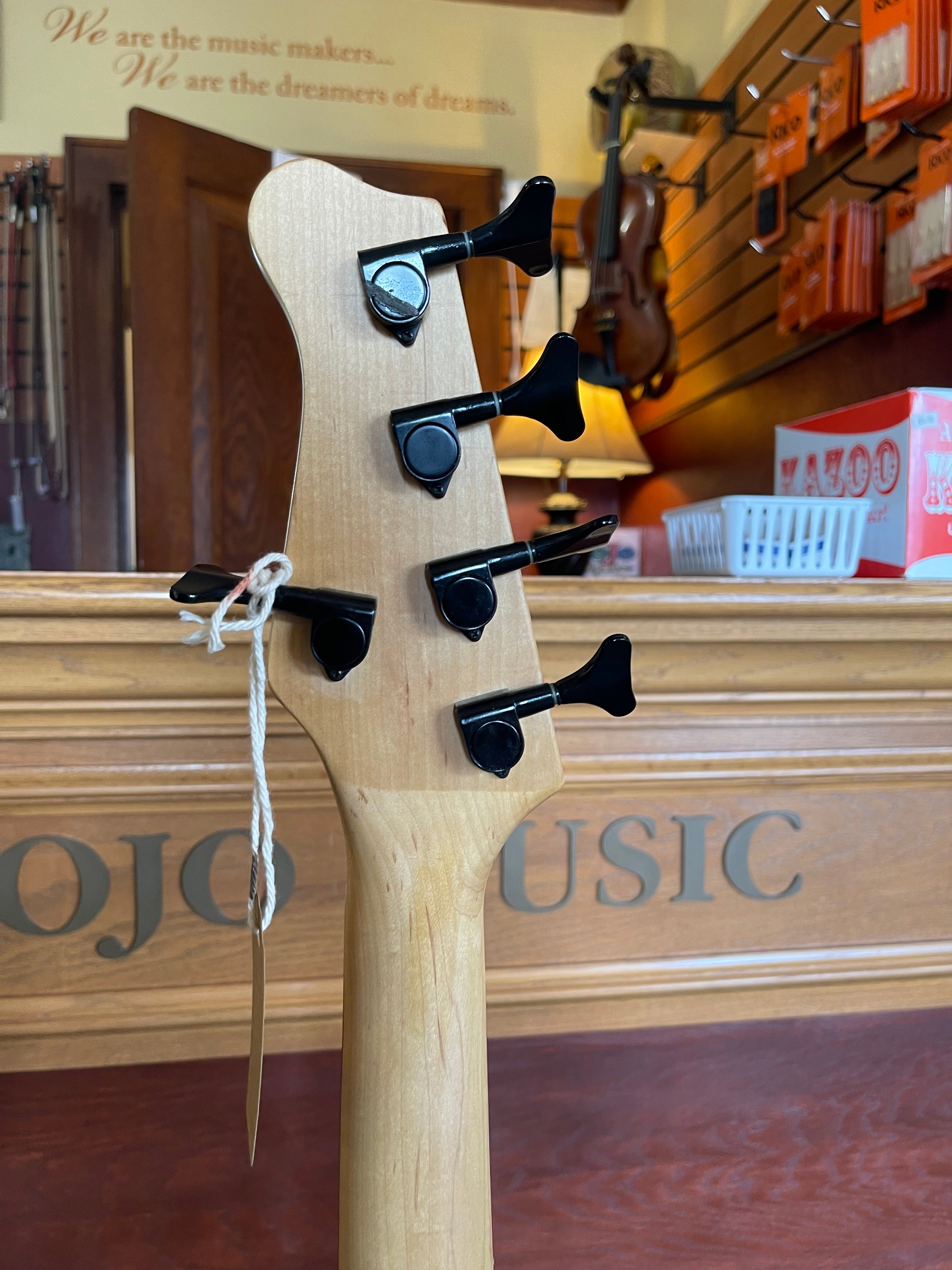 Davison 5 String Striking Blue