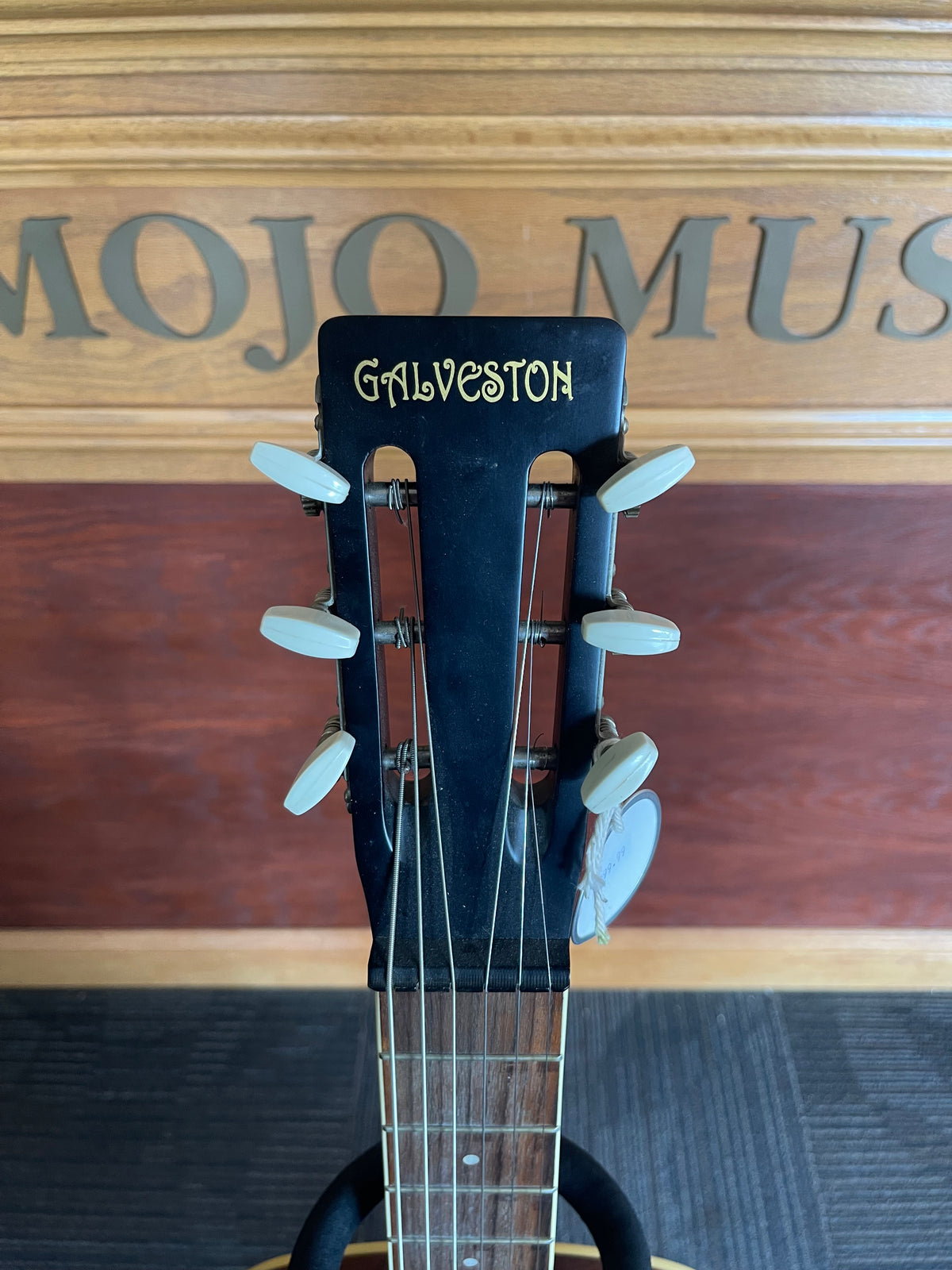 Used Galveston 6-String Resonator Guitar – Sunburst - shipping included