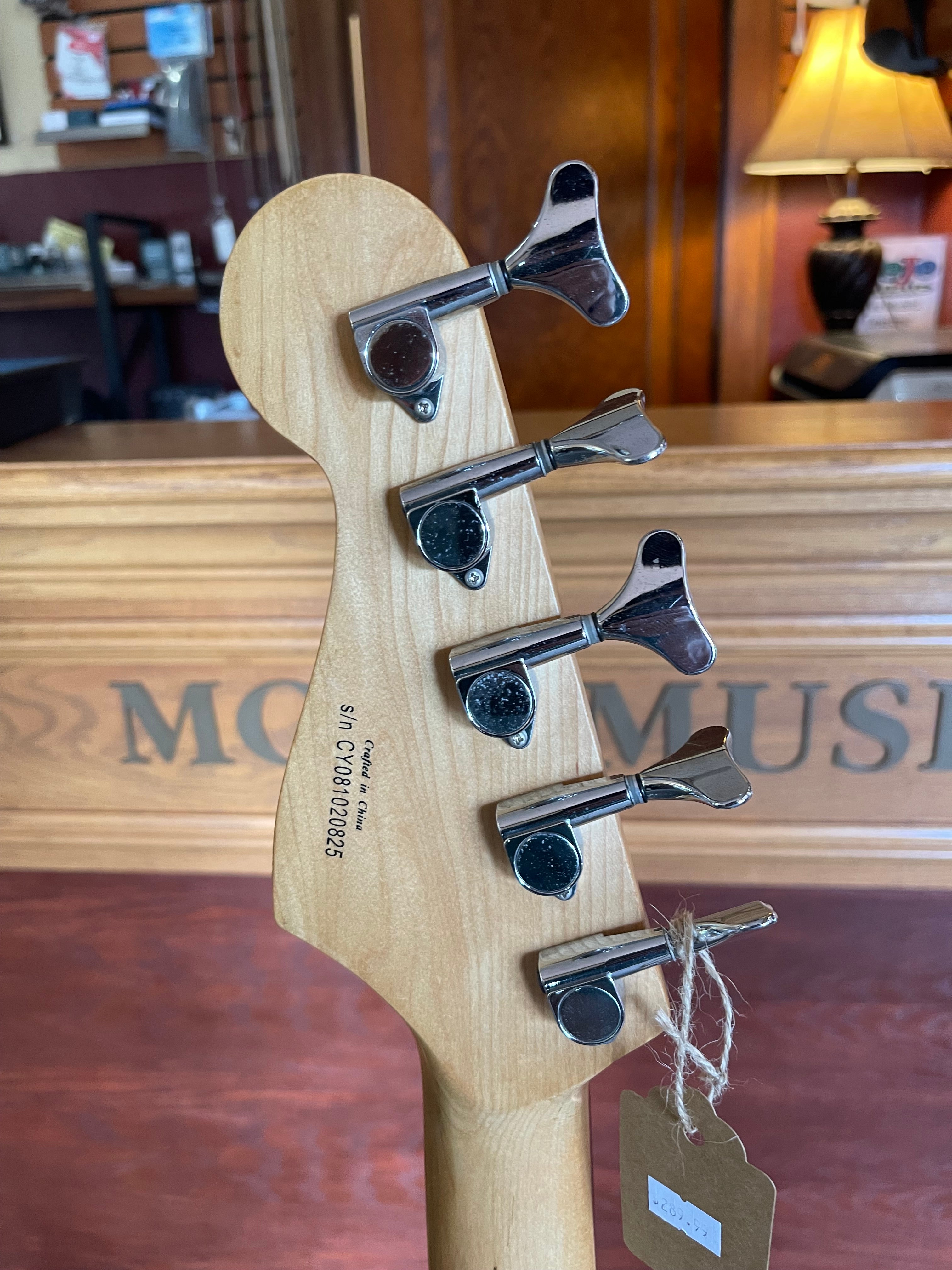 Squier Affinity Series 5-String Jazz Bass