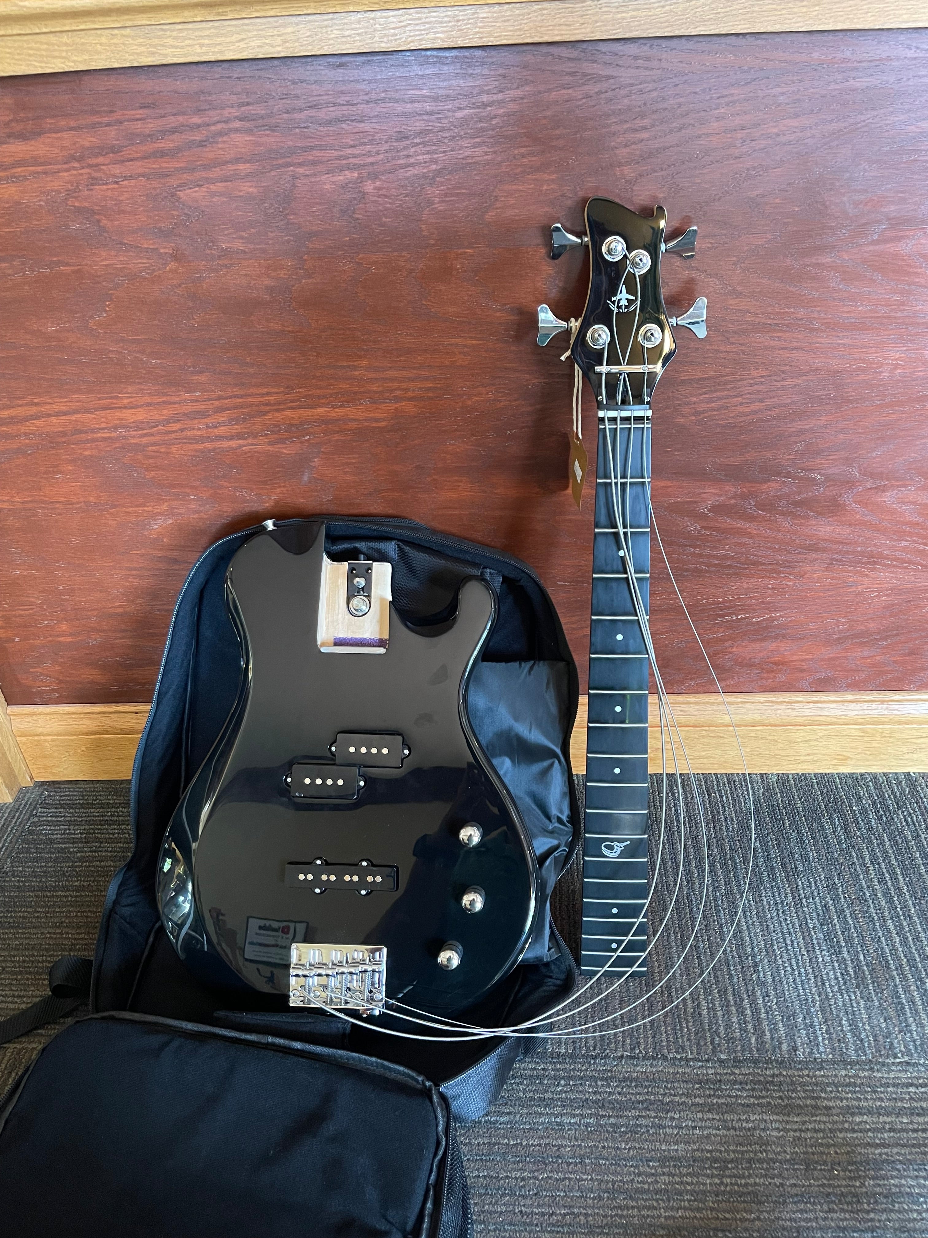 Journey 4 string Travel Bass 3/4 size