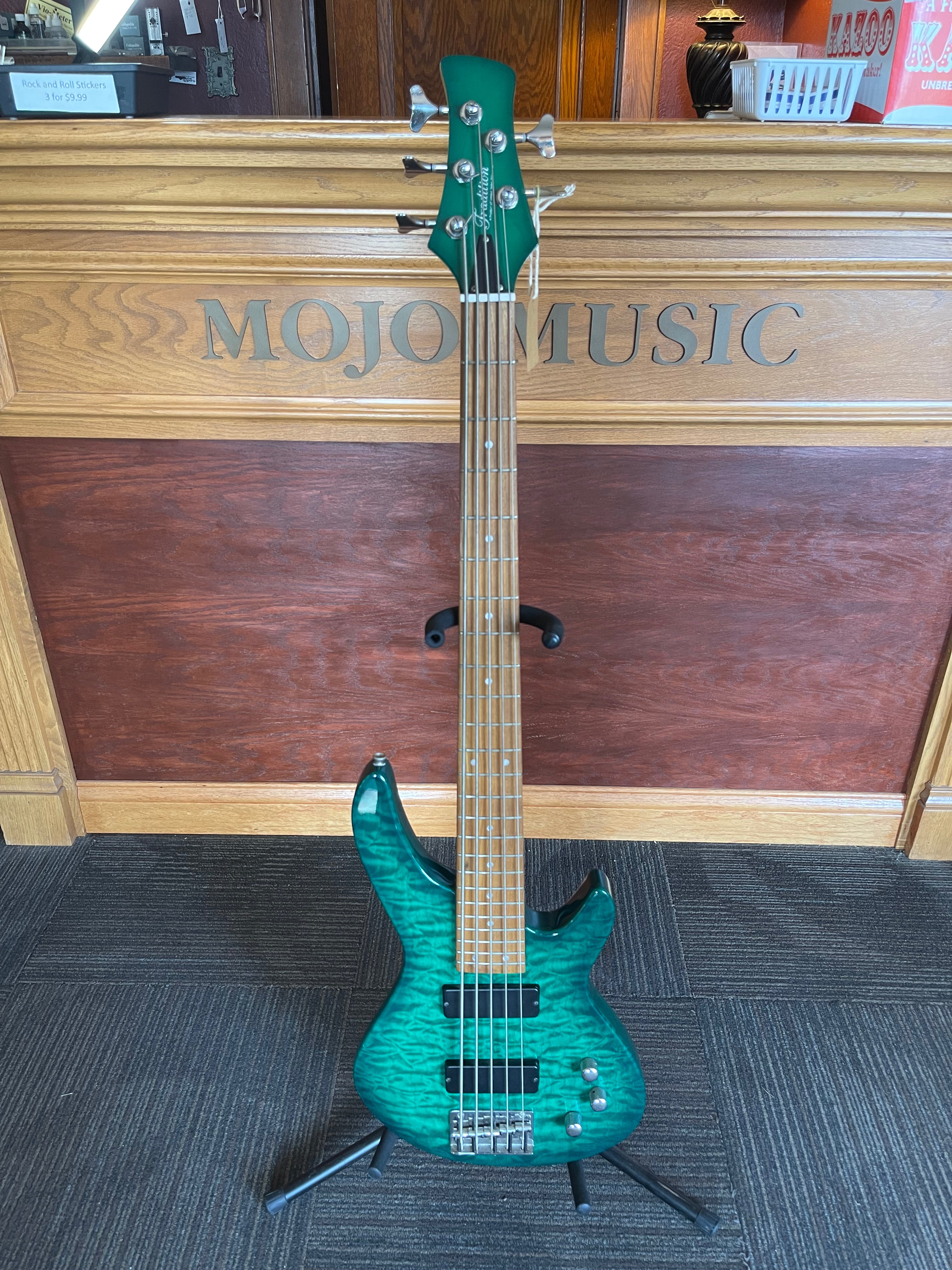 Tradition 5 String Bass